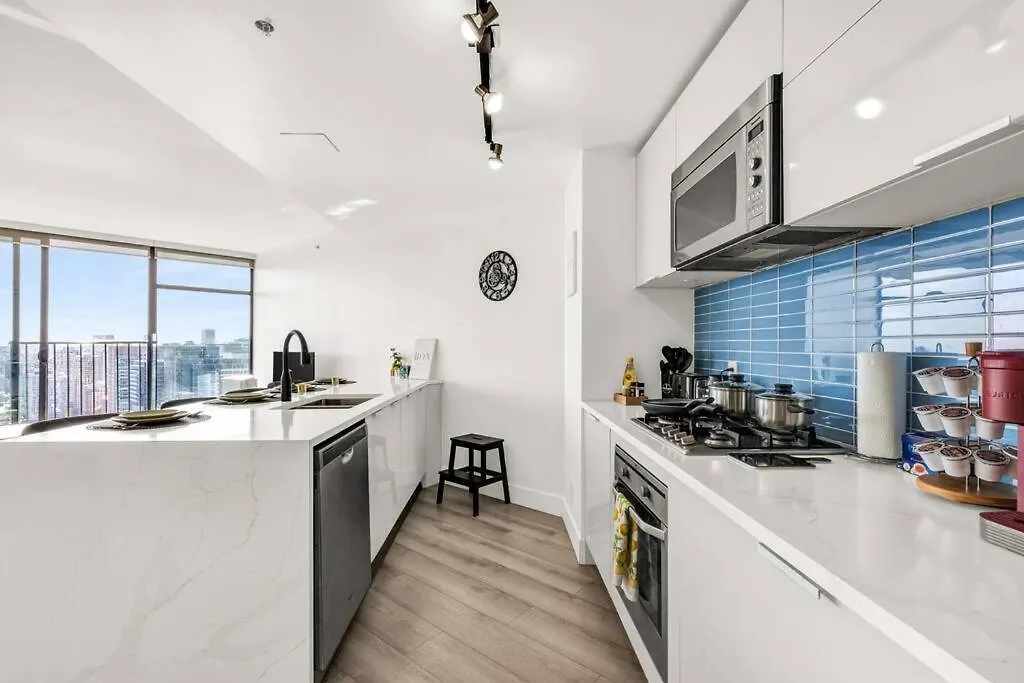 Central Luxury Apartment With Best City Views! Vancouver